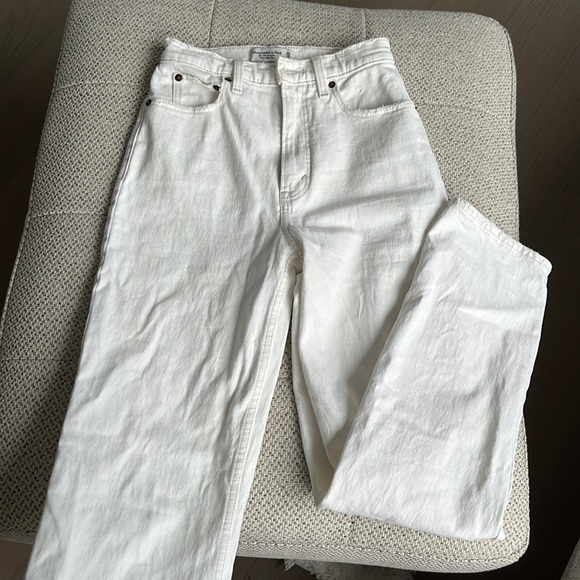 Abercrombie 90s Ultra High Rise Straight Jeans - Picture 5 of 5